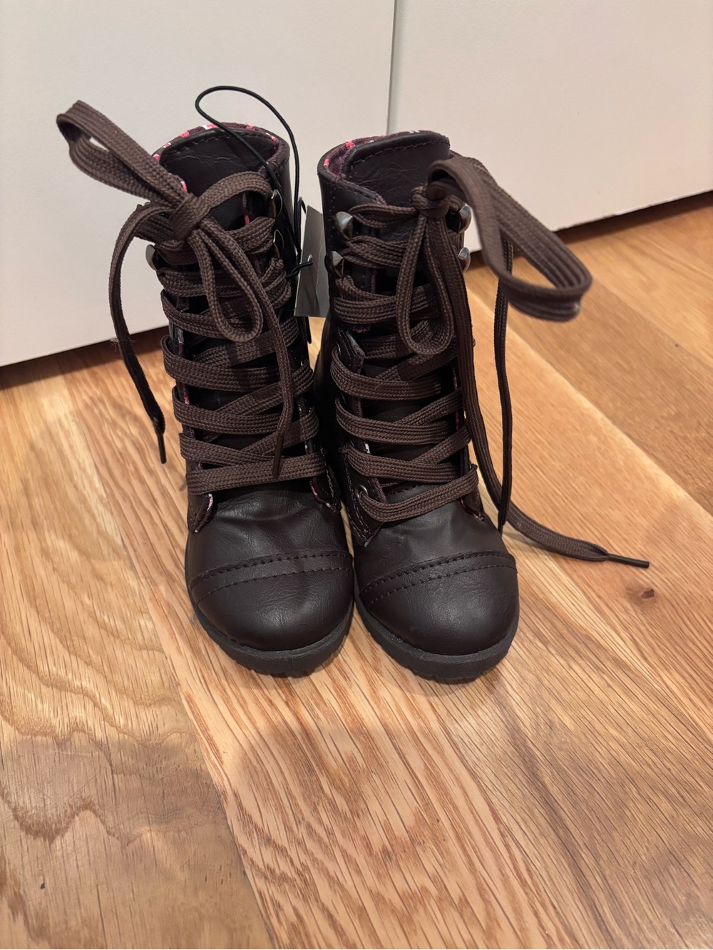 NWT Lace-Up Brown Ankle Boots for toddlers - size 5T
